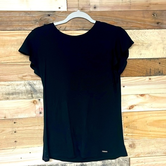 T Tahari size medium black ruffle short sleeve soft and stretchy blouse top - Picture 1 of 8